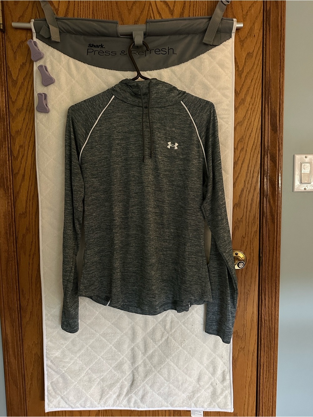 Under Armour Charcoal Heather Long Sleeve Hooded Performance Top